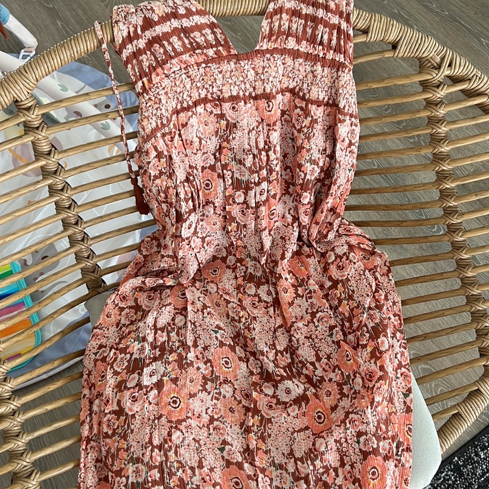 Deep Cut Maxi Dress - Picture 3 of 6